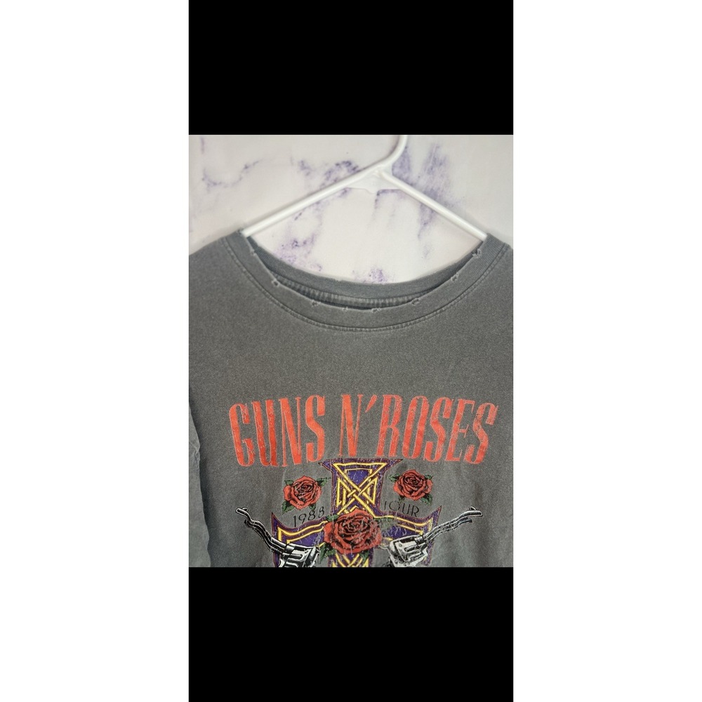 Guns N Roses T Shirt Size Large Cropped Distressed Women's Beach Rock Thrashed - Picture 2 of 4